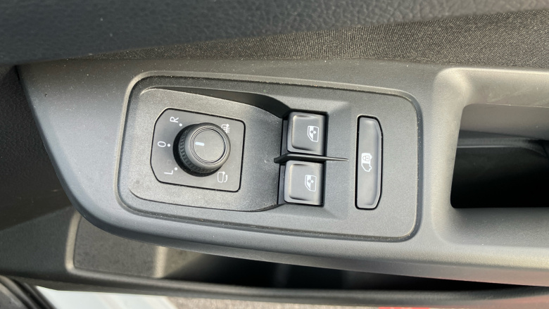 Ford Transit Connect 240 L2 Diesel 2.0 EcoBlue 122ps Limited Van Auto